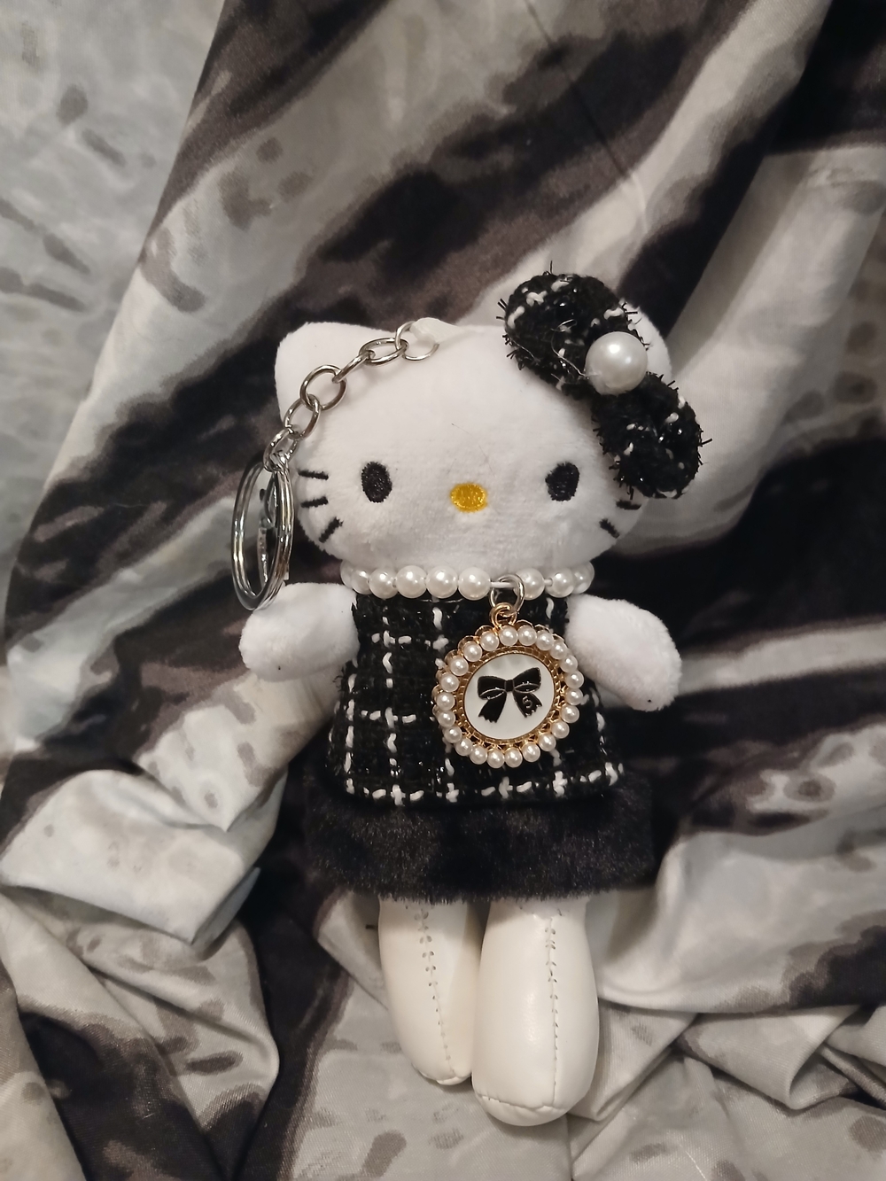 Hello Kitty Black & White Tweed Pearl Charm Keychain